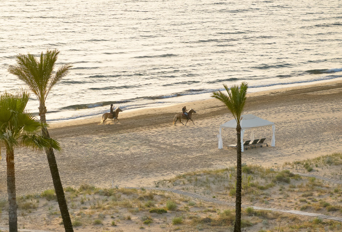 01-the-beach-riviera-olympia-grecotel